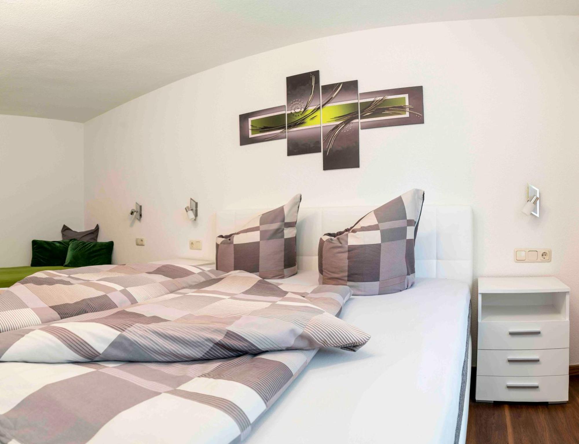 Landhaus Zangerl - Kobelerhof Landeck Kamer foto