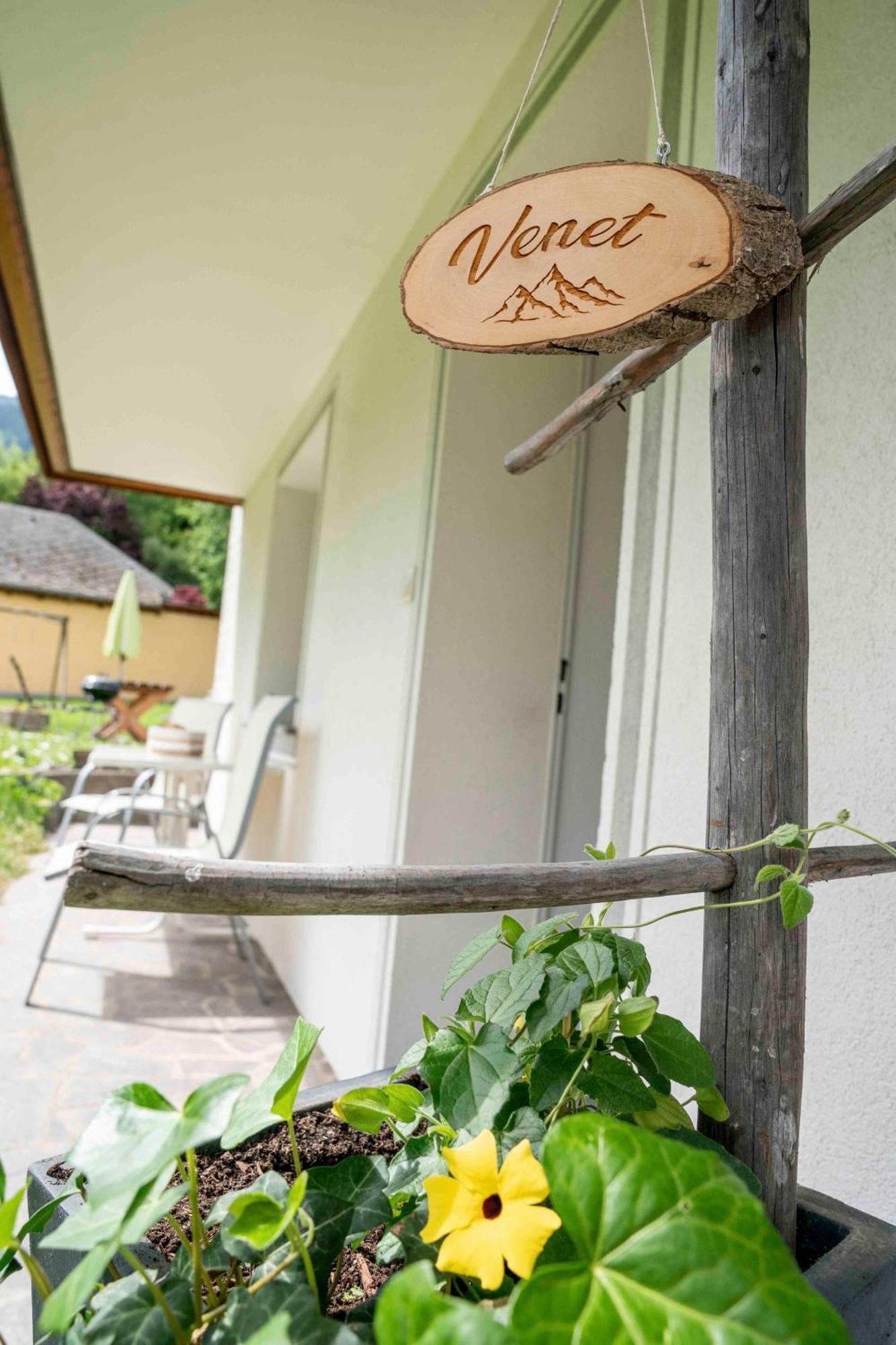 Landhaus Zangerl - Kobelerhof Landeck Kamer foto